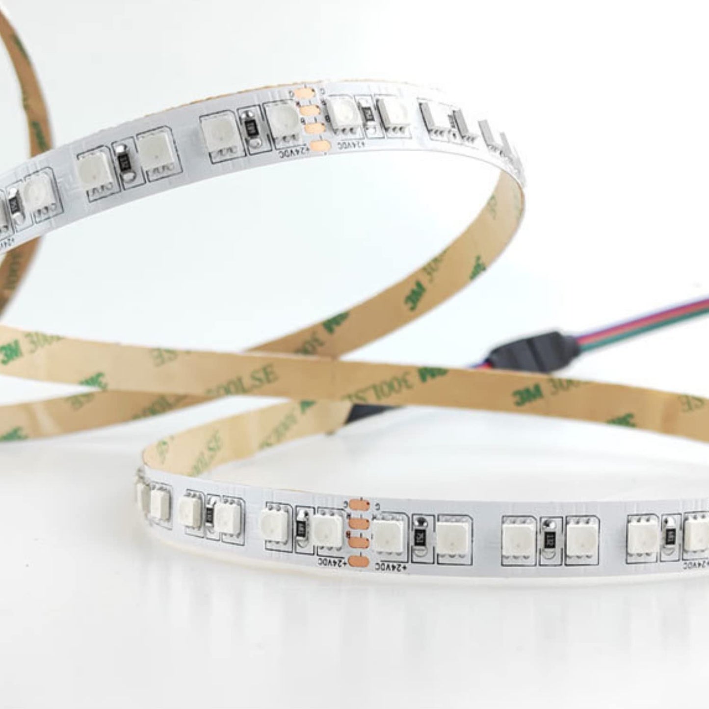 5050 RGBW RGB+Bianco Freddo (6000K) 4 colori in 1 LED 5M 60 LEDs / m