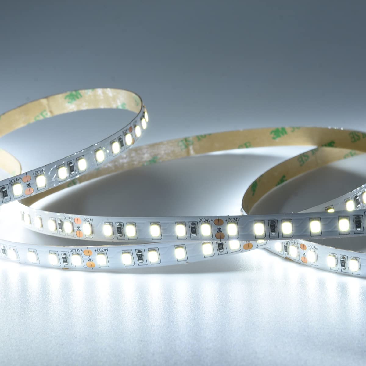 NUOVA GERMANY 5 Metri Striscia LED Bianco Naturale 4000K SMD2835 120LED/m, 12V Dimmerabile Alta Luminosità, 18W/M, 90W, 6300Lumen, Luce Nastro Luminoso, IP20